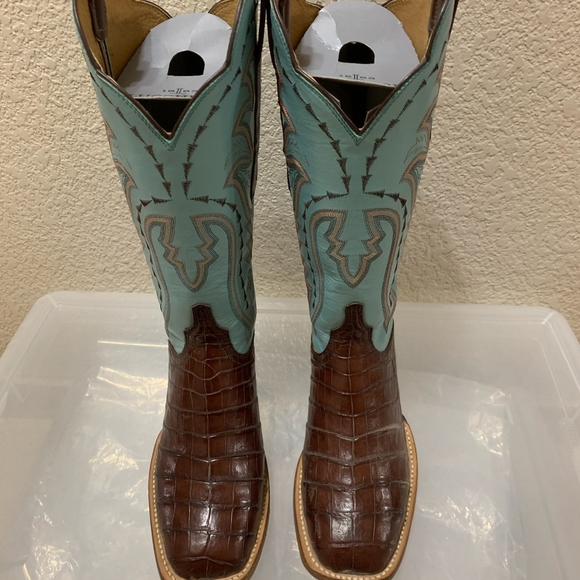 Lucchese Women's Western Boot - Picture 2 of 4